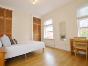 4 bedroom terraced house for rent in Albion Road,...
