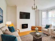 4 bedroom terraced house for rent in Aubrey Road,...