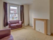 4 bedroom terraced house for rent in Avenue Road,...