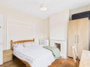 4 bedroom terraced house for rent in Bear Road,...