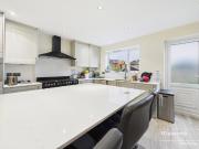 4 bedroom terraced house for rent in Beverley Drive,...