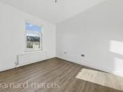 4 bedroom terraced house for rent in Beverstone Road,...