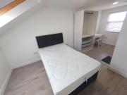 4 bedroom terraced house for rent in Binns Road,...