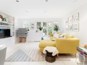 4 bedroom terraced house for rent in Byron Mews, London,...