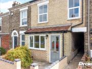 4 bedroom terraced house for rent in Caernarvon Road,...