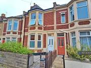 4 bedroom terraced house for rent in Chessel Street,...