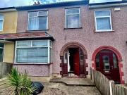 4 bedroom terraced house for rent in Filton Avenue,...