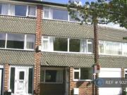 4 bedroom terraced house for rent in Fistral Avenue...
