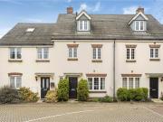 4 bedroom terraced house for rent in Hanson Drive,...