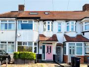 4 bedroom terraced house for rent in Irkdale Avenue,...