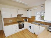 4 bedroom terraced house for rent in Kingswood Road,...
