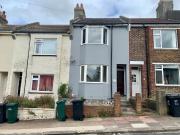 4 bedroom terraced house for rent in Ladysmith Road,...