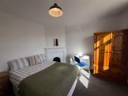 4 bedroom terraced house for rent in Milner Road,...