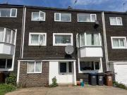 4 bedroom terraced house for rent in Northdown Road,...