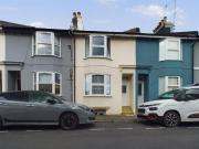4 bedroom terraced house for rent in Park Crescent Road,...