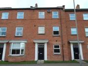 4 bedroom terraced house for rent in Romanby Road,...