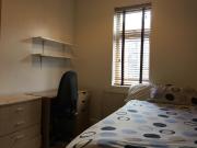 4 bedroom terraced house for rent in Standish Road,...