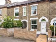 4 bedroom terraced house for rent in Swansea Road,...