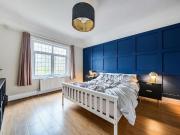 4 bedroom terraced house for rent in Valley Road, Dover,...