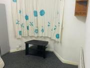 4 bedroom terraced house for rent in Waghorn Road,...