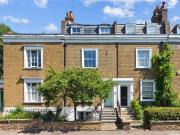 4 bedroom terraced house for sale