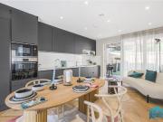 4 bedroom terraced house for sale