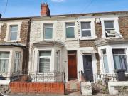 4 bedroom terraced house for sale
