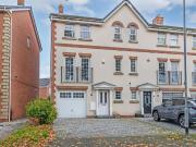 4 bedroom terraced house for sale