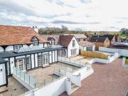 4 bedroom country house for sale