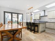 4 bedroom terraced house for sale