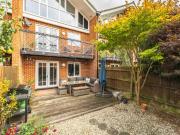 4 bedroom terraced house for sale in Bracondale...