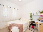 4 bedroom terraced house for sale in Butts Green,...