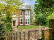 4 bedroom terraced house for sale in Cavendish Grove,...