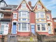 4 bedroom terraced house for sale in Cavendish Road,...