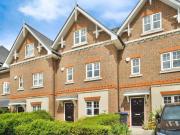 4 bedroom terraced house for sale in Chelmsford Road,...