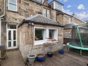 4 bedroom terraced house for sale in Clarkston Road,...