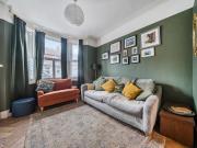4 bedroom terraced house for sale in Hazelhurst Road,...