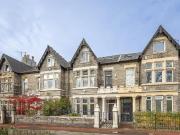 4 bedroom terraced house for sale in Heaton Grove,...