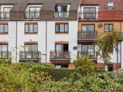 4 bedroom terraced house for sale in Horse Sands Close,...