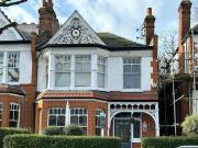 4 Bedroom Terraced House For Sale In London