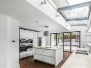 4 Bedroom Terraced House For Sale In London