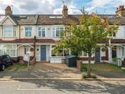 4 bedroom terraced house for sale in Lower Downs Road,...