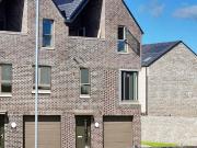 4 bedroom terraced house for sale in Oakfield, Swindon, SN3