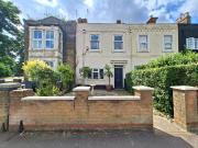 4 bedroom terraced house for sale in Oundle Road,...