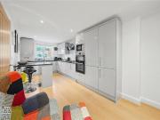 4 bedroom terraced house for sale in Pennyfield Close,...