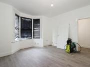 4 bedroom terraced house for sale in Portview Road,...