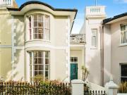 4 bedroom terraced house for sale in Sillwood Road,...
