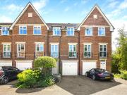 4 bedroom terraced house for sale in Stone Meadow,...