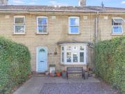 4 bedroom terraced house for sale in Stourbridge Grove,...