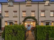 4 bedroom terraced house for sale in Thatcham Avenue...